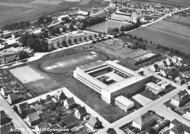 Luftaufnahme des neuen Schulgeländes